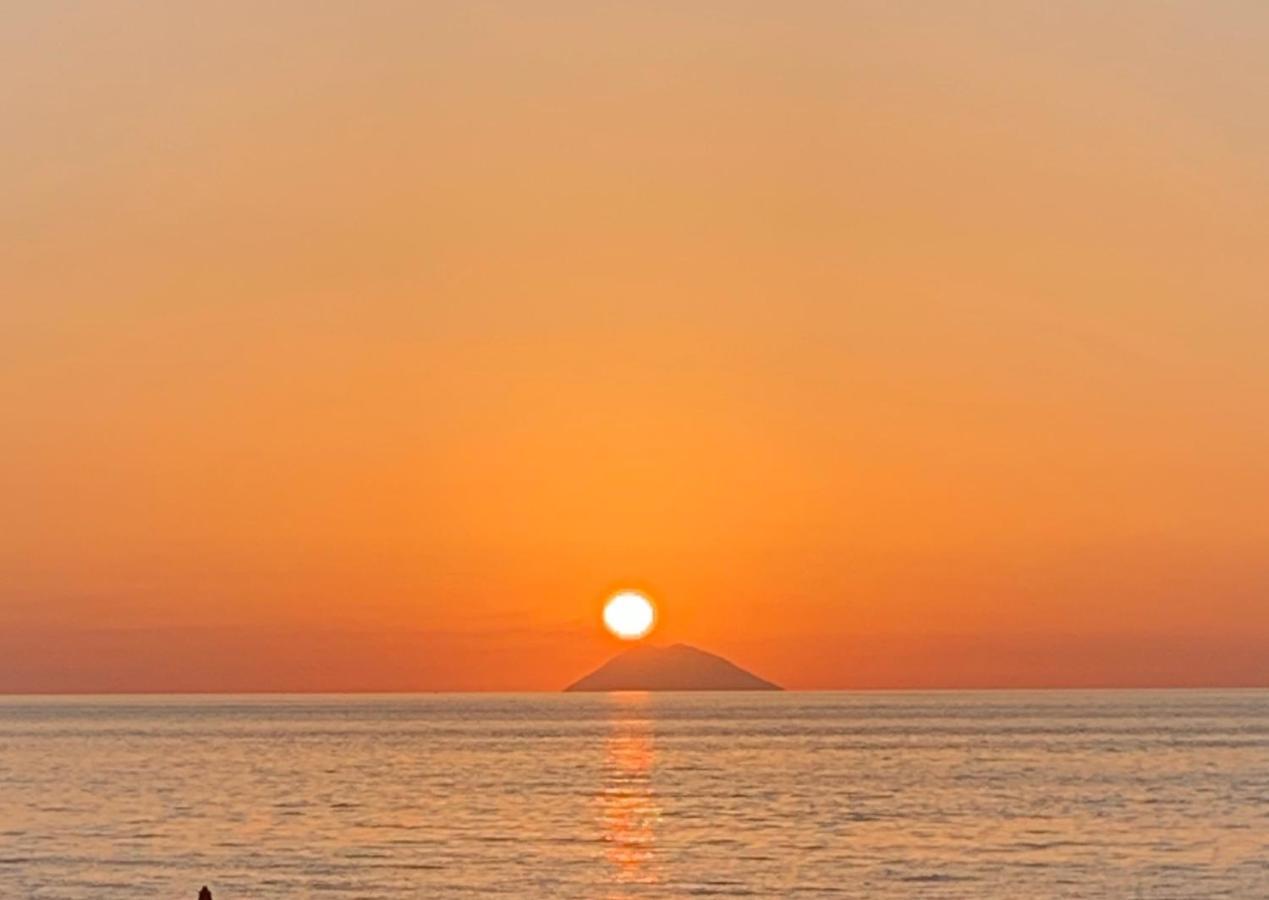 Boutique Apartment With Beach Within Walking Distance, Near Tropea Parghelia Εξωτερικό φωτογραφία