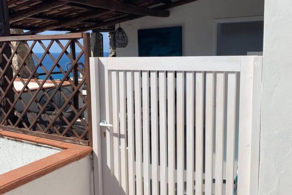Boutique Apartment With Beach Within Walking Distance, Near Tropea Parghelia Εξωτερικό φωτογραφία